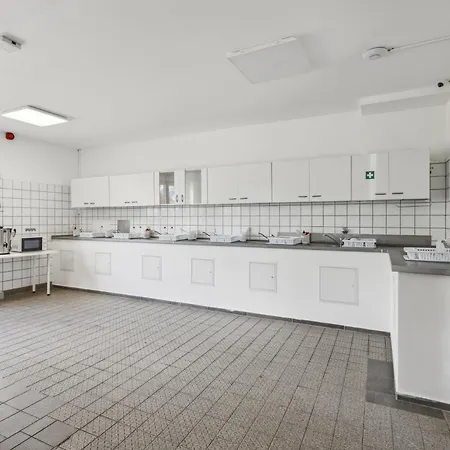 In - Wlan, Kueche & Parkplatz - Ideal Fuer Firmen & Gaeste - Comfort