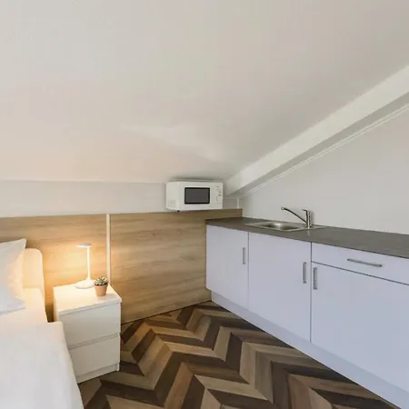 In - Wlan, Kueche & Parkplatz - Ideal Fuer Firmen & Gaeste - Comfort Apartment *